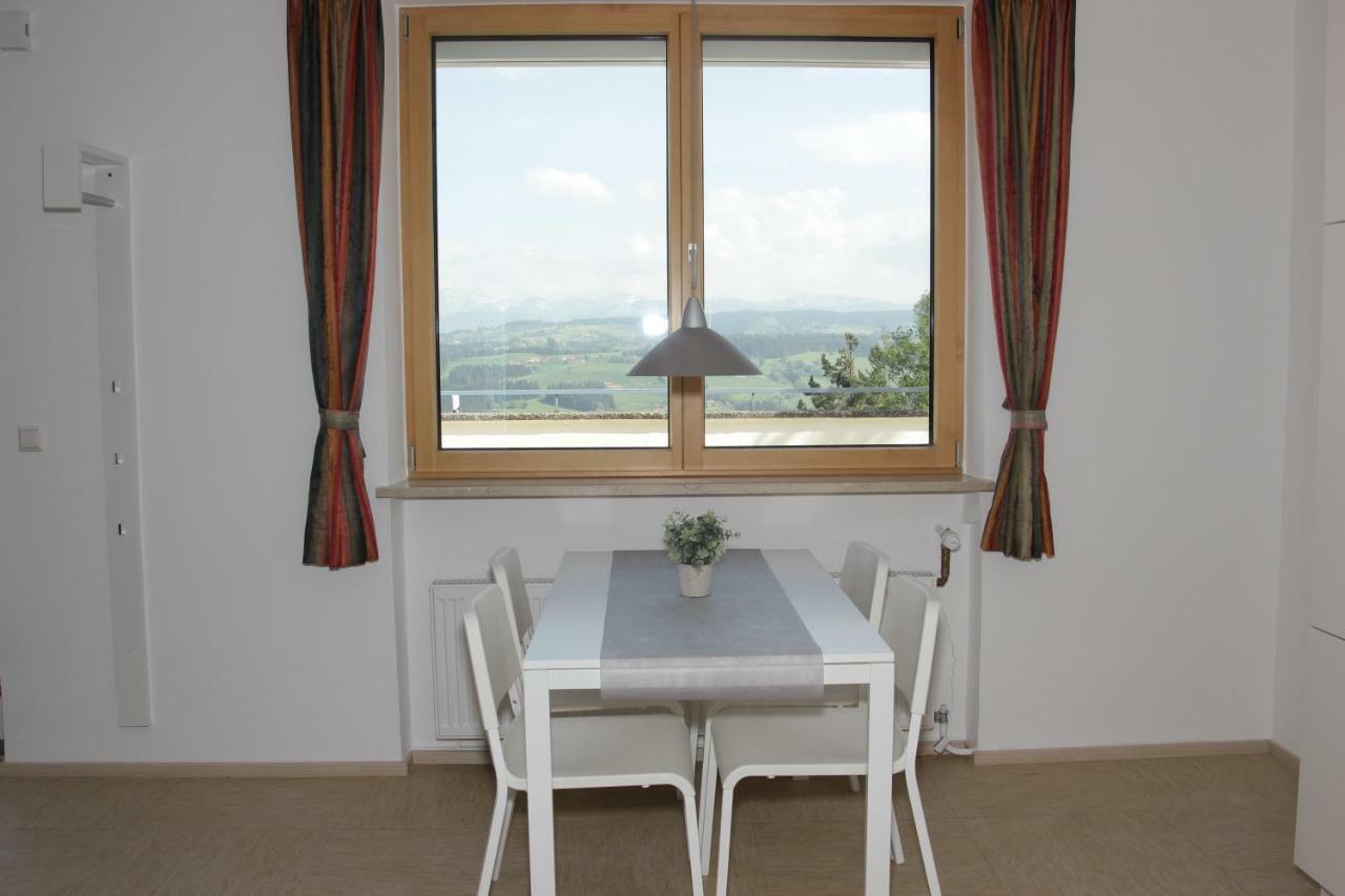 Schoenblick Hotel Garni Ferienwohnungen Lindenberg im Allgäu Esterno foto